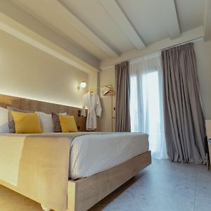 Metis Urbane Living Spaces